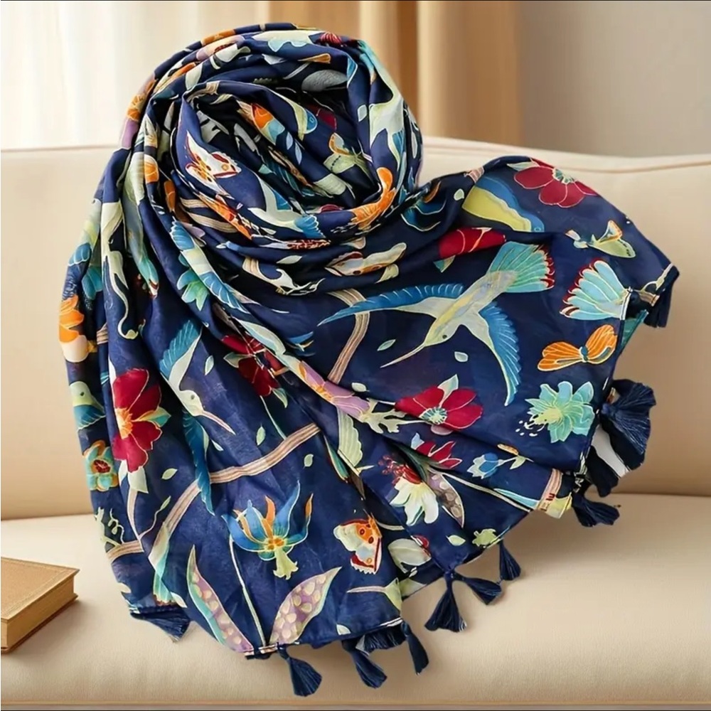 Hummingbird scarf - Picture 9 of 9
